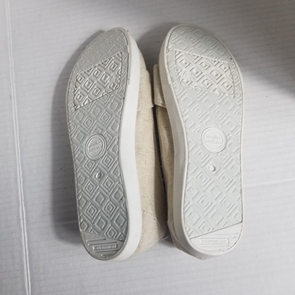 WONDER NATION GIRL'S CREAM FLATS WITH BOW SIZE 4 (PLEASE SEE ALL PHOTOS) - Picture 6 of 14